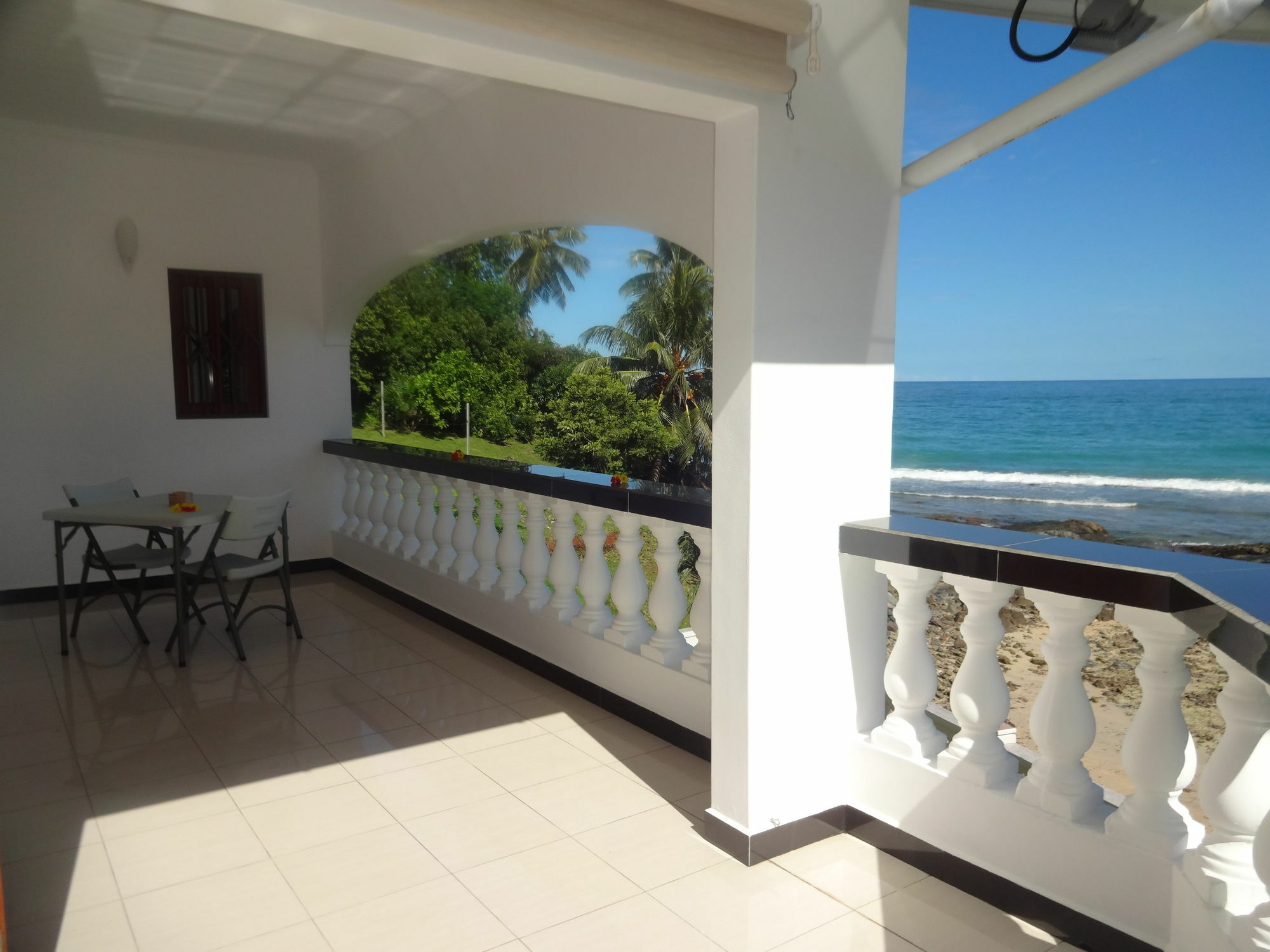 The Drake Seaside Apartment Beau Vallon  Eksteriør bilde