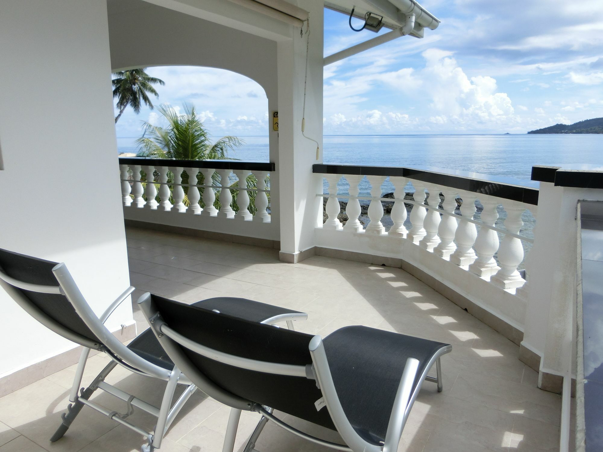 The Drake Seaside Apartment Beau Vallon  Eksteriør bilde