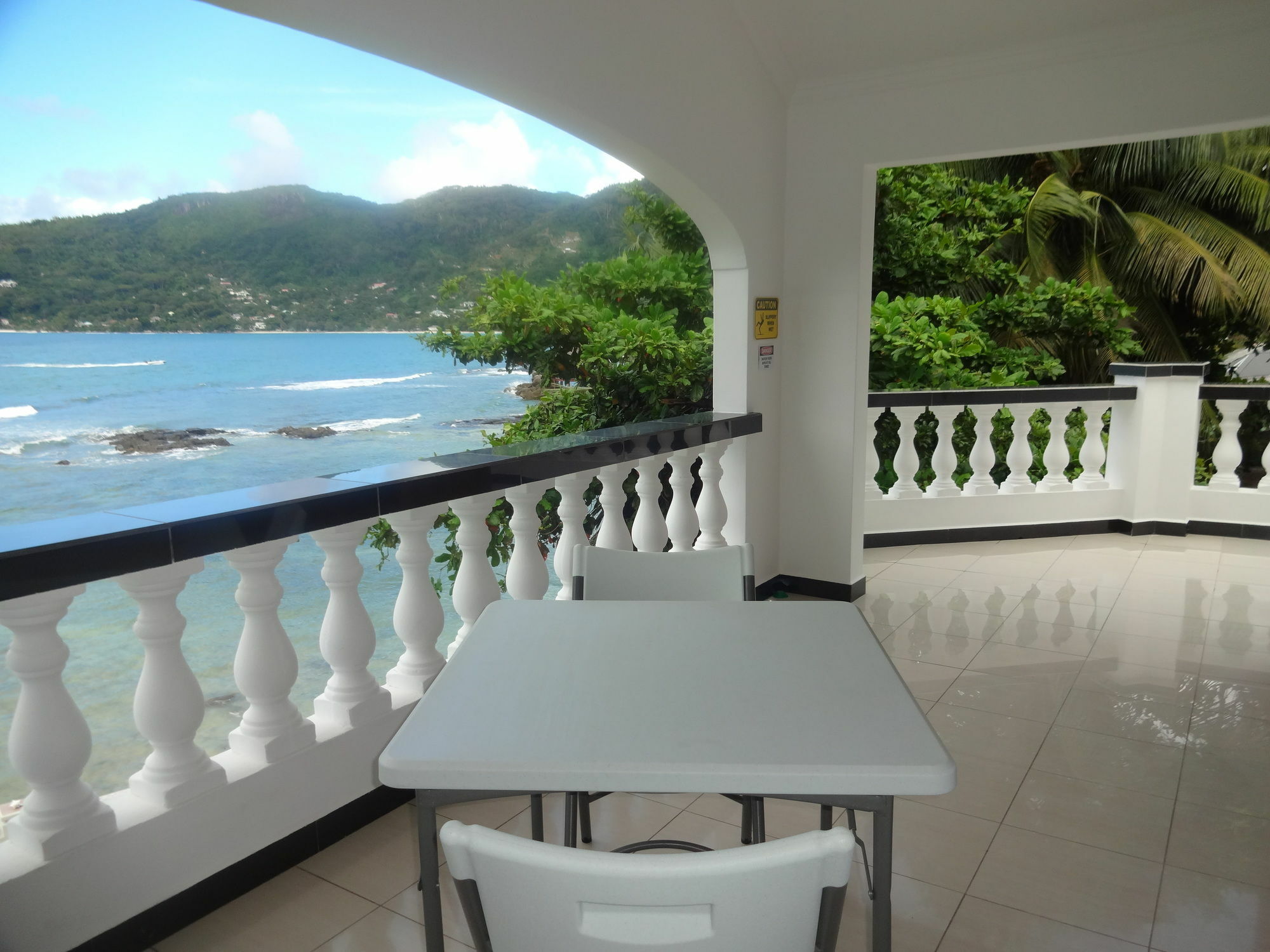 The Drake Seaside Apartment Beau Vallon  Eksteriør bilde